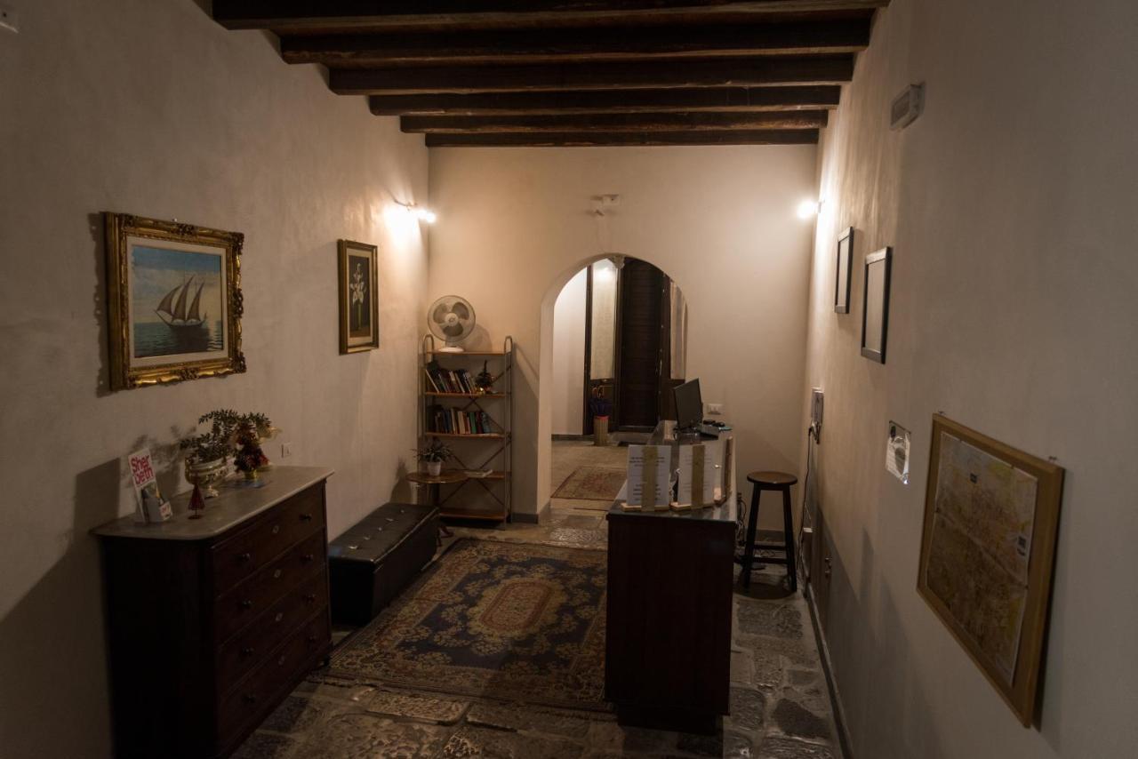 Alla Loggia Del Gattopardo Palermo Bagian luar foto